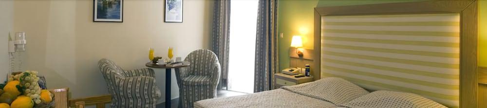 Dolfin Hotel Toló Kültér fotó