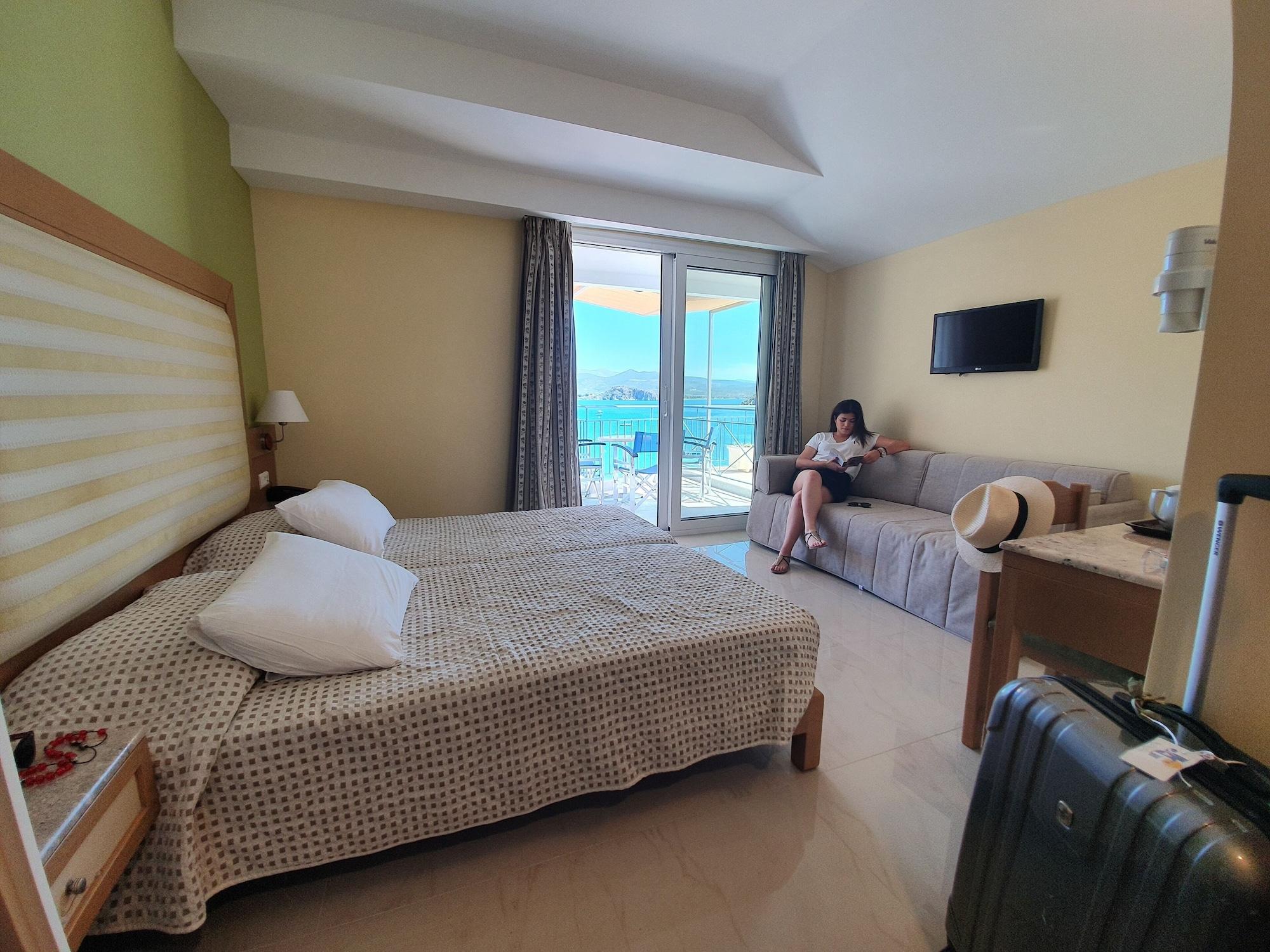 Dolfin Hotel Toló Kültér fotó