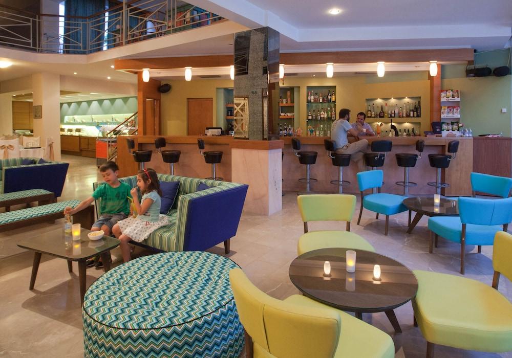 Dolfin Hotel Toló Kültér fotó