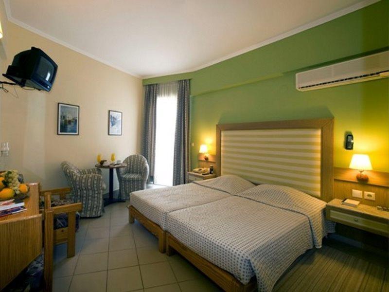 Dolfin Hotel Toló Kültér fotó