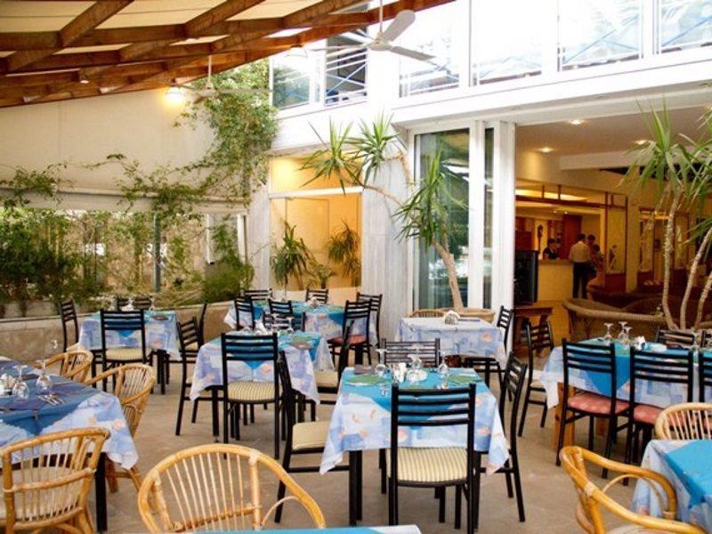 Dolfin Hotel Toló Kültér fotó