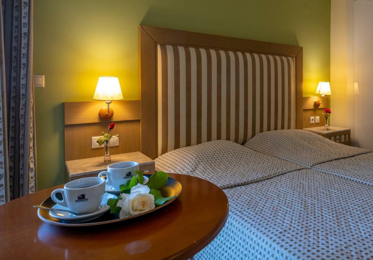 Dolfin Hotel Toló Kültér fotó
