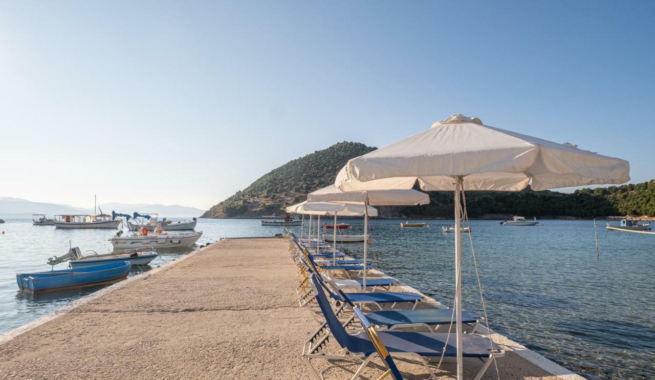 Dolfin Hotel Toló Kültér fotó
