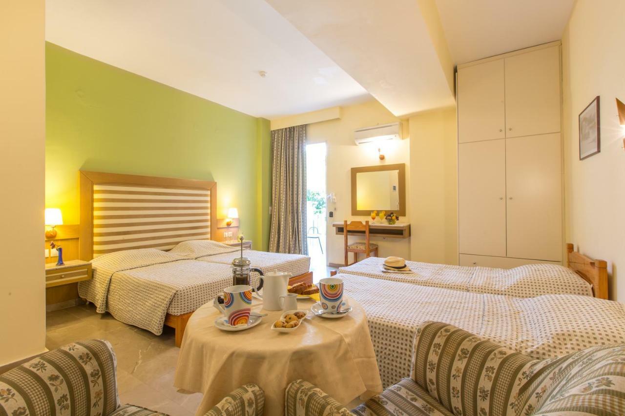 Dolfin Hotel Toló Kültér fotó